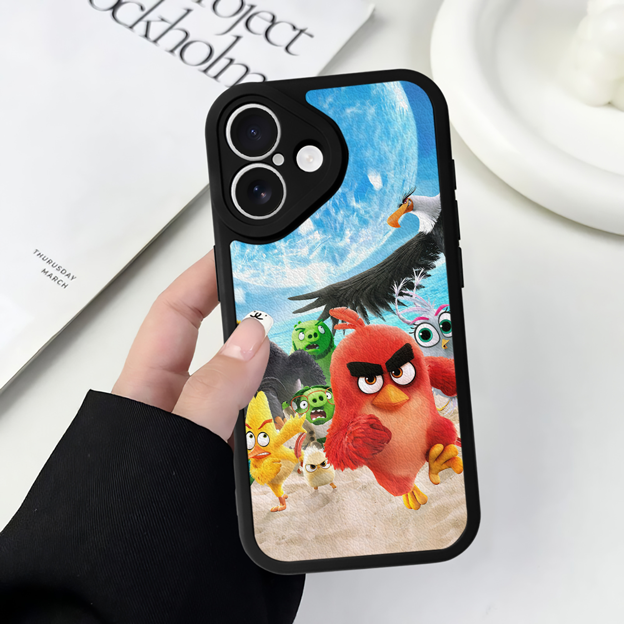 （画像用） Angry Birds アングリーバード 【iPhone 16シリーズ対応】シリコンスマホケース（レザー調） 材質：シリコン